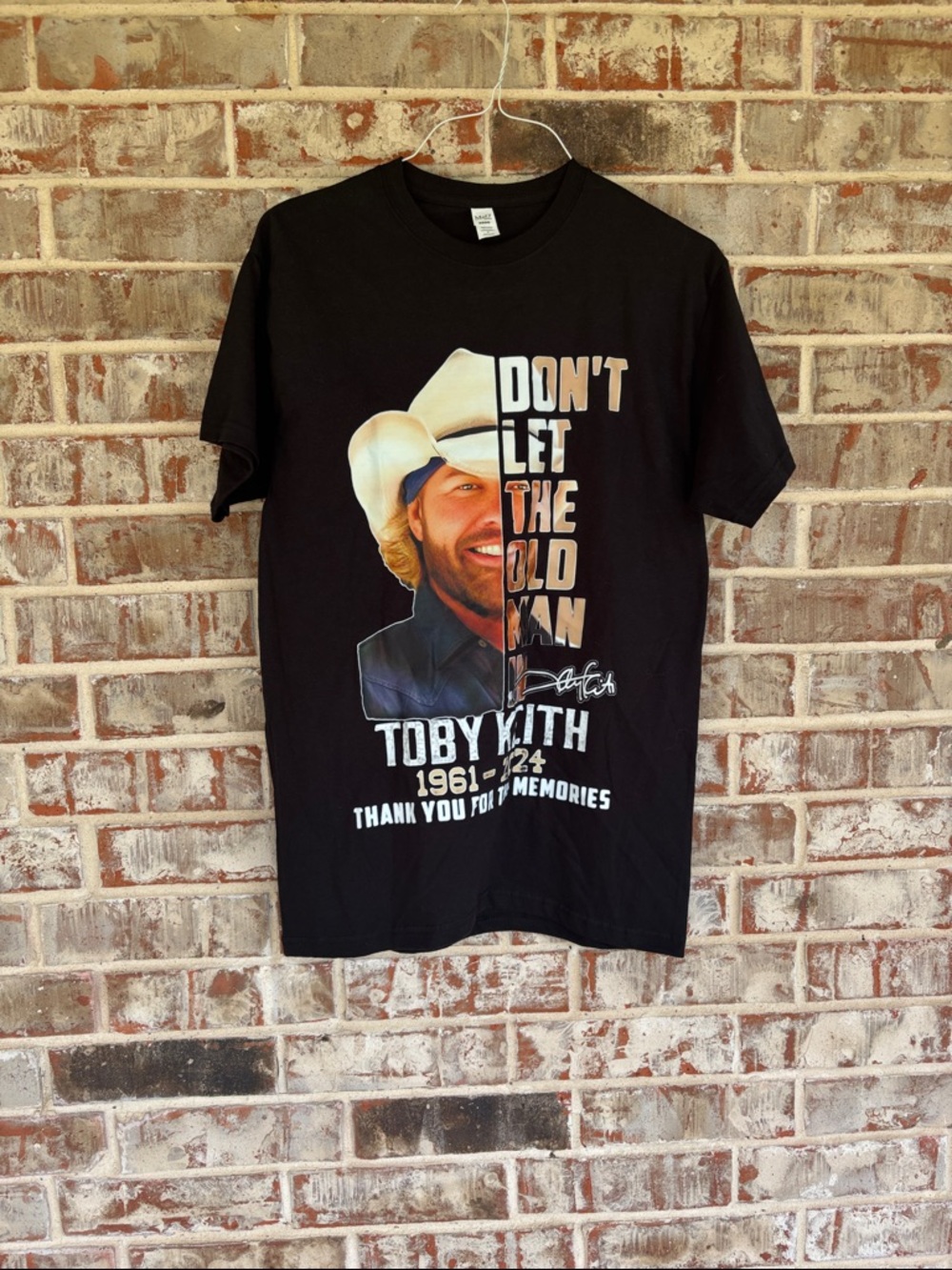 Toby Keith Black Graphic Tribute Shirt